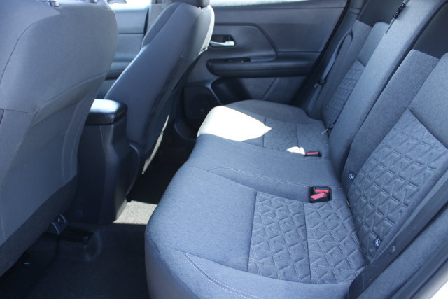 Used 2026 Nissan Kicks SV w/ SV Premium Package FWD image 34