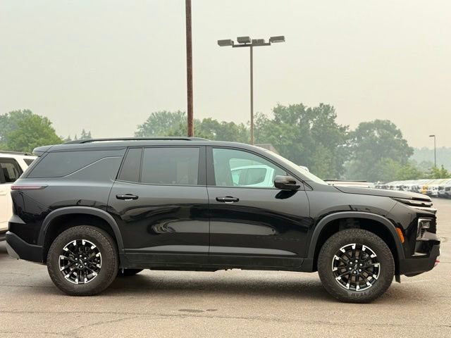 Used 2024 Chevrolet Traverse Z71 w/ Enhanced Driving Package AWD/4WD image 42