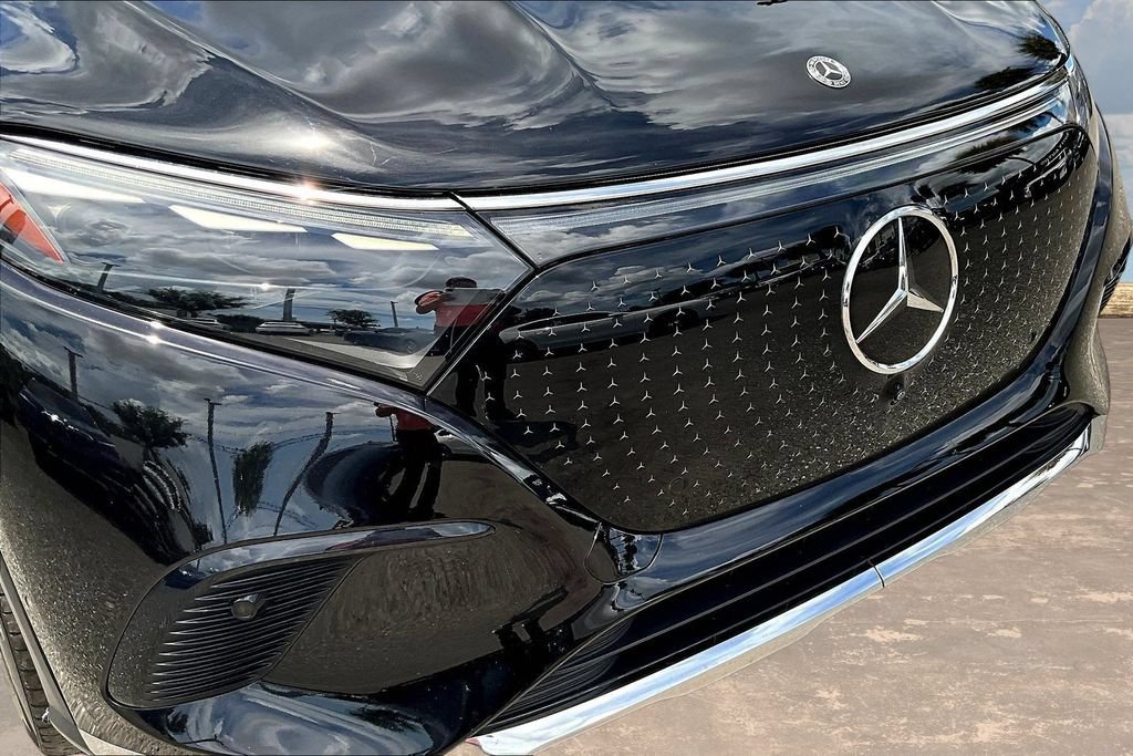 Used 2023 Mercedes-Benz EQS 450+ 4MATIC SUV image 32