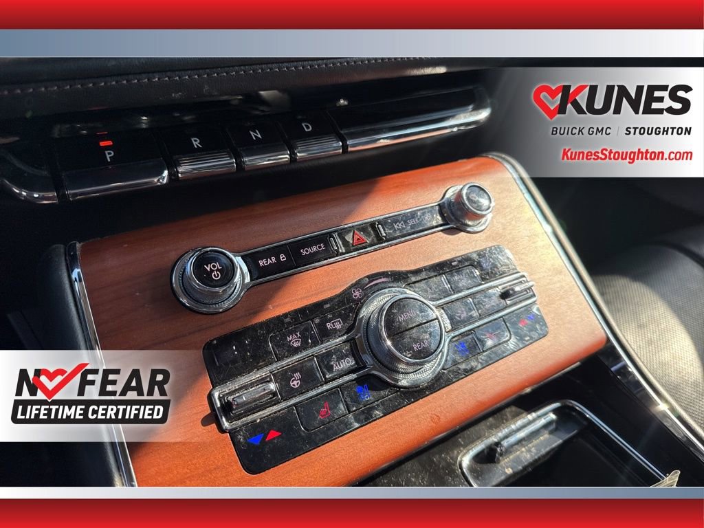 Used 2020 Lincoln Aviator Reserve w/ Equipment Group 202A image 35