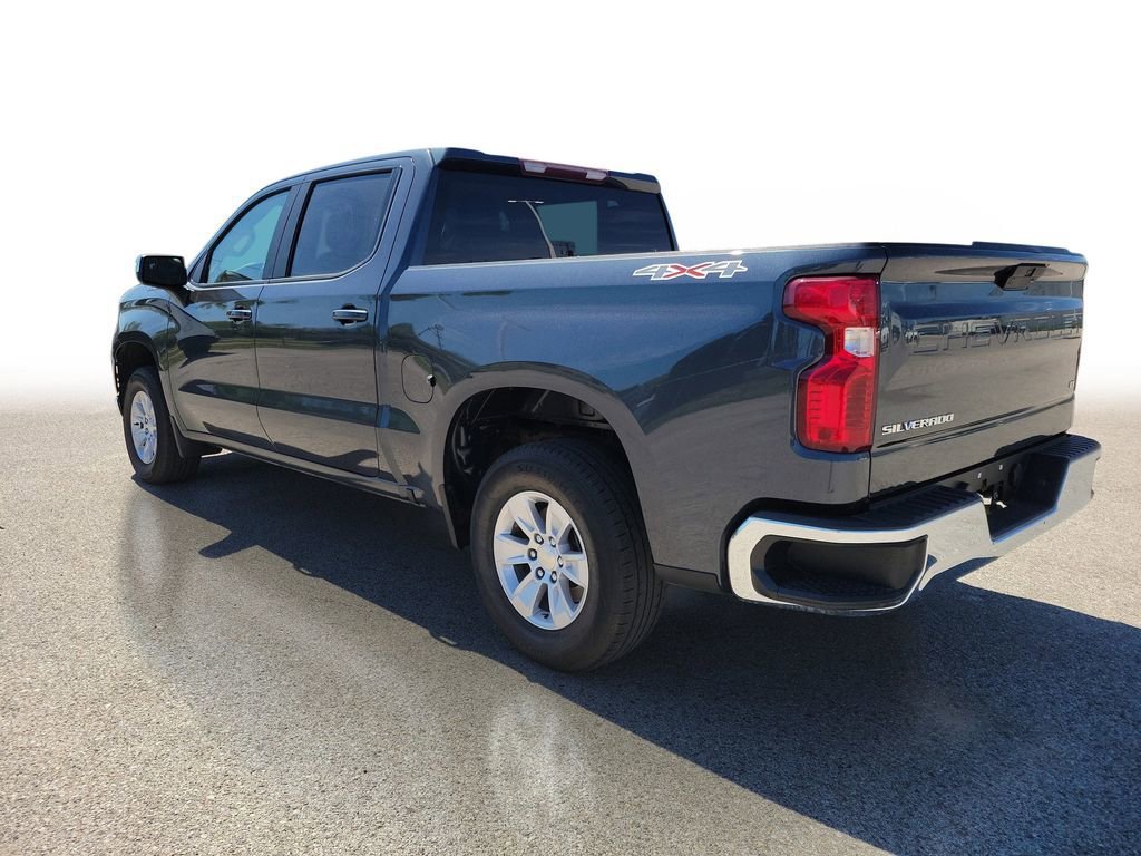 Used 2020 Chevrolet Silverado 1500 LT w/ Fleet Comfort Package AWD/4WD image 3