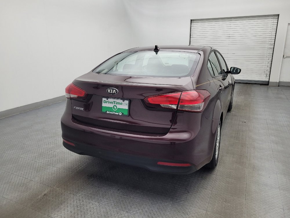 Used 2017 Kia Forte LX image 7