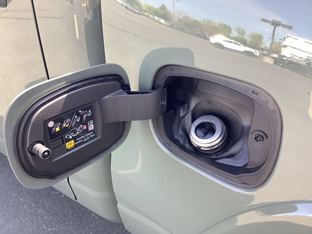 New 2026 RAM 1500 Laramie AWD/4WD image 24
