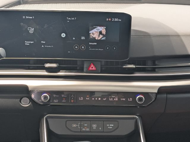 Certified 2026 Kia Carnival SX w/ SX Dark Edition Package FWD image 19