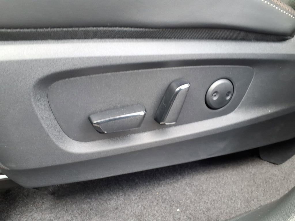 New 2026 Nissan Pathfinder SL image 26