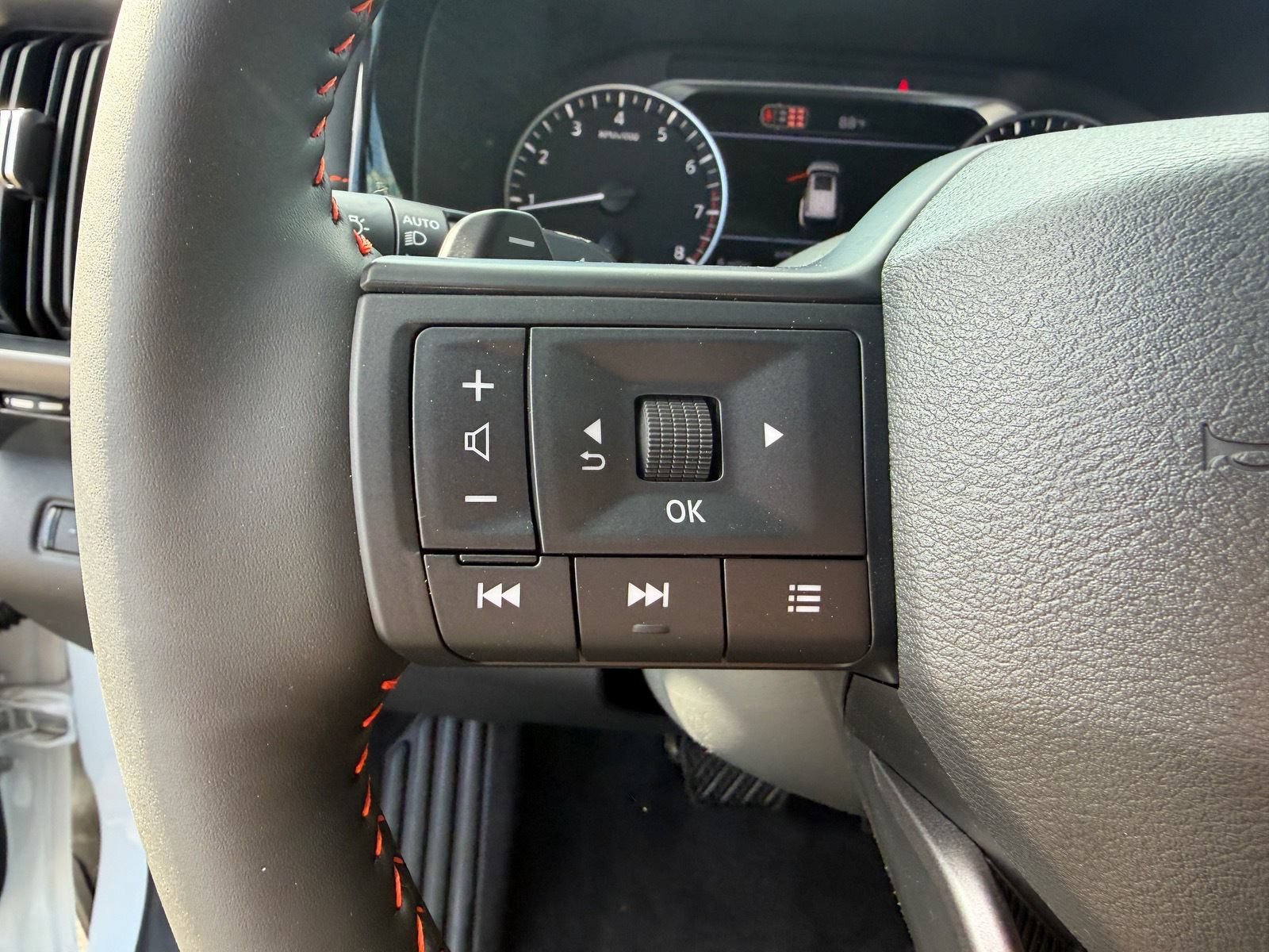 New 2026 Nissan Pathfinder Rock Creek AWD/4WD image 17
