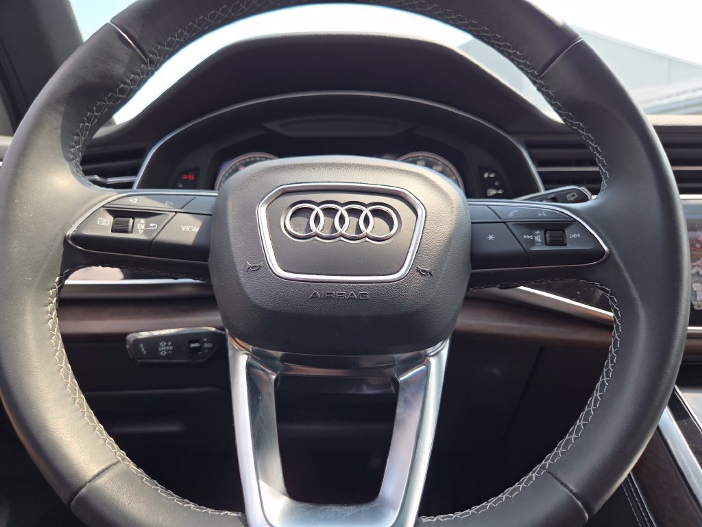 Certified 2025 Audi Q7 3.0T Premium Plus AWD/4WD image 34