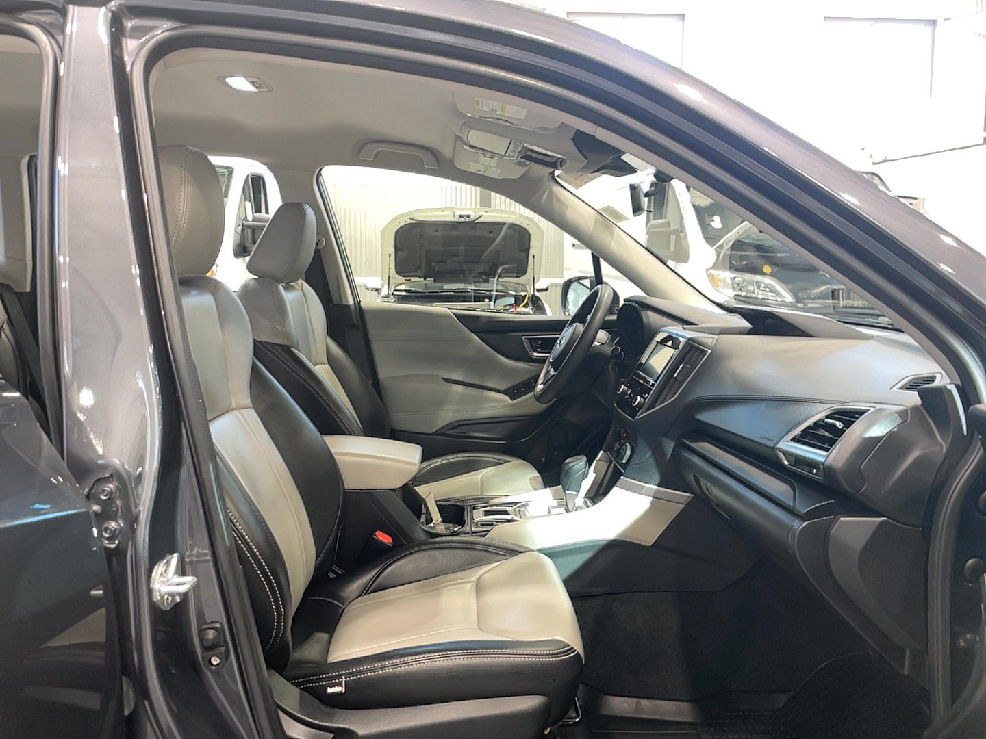Used 2023 Subaru Forester AWD/4WD image 8