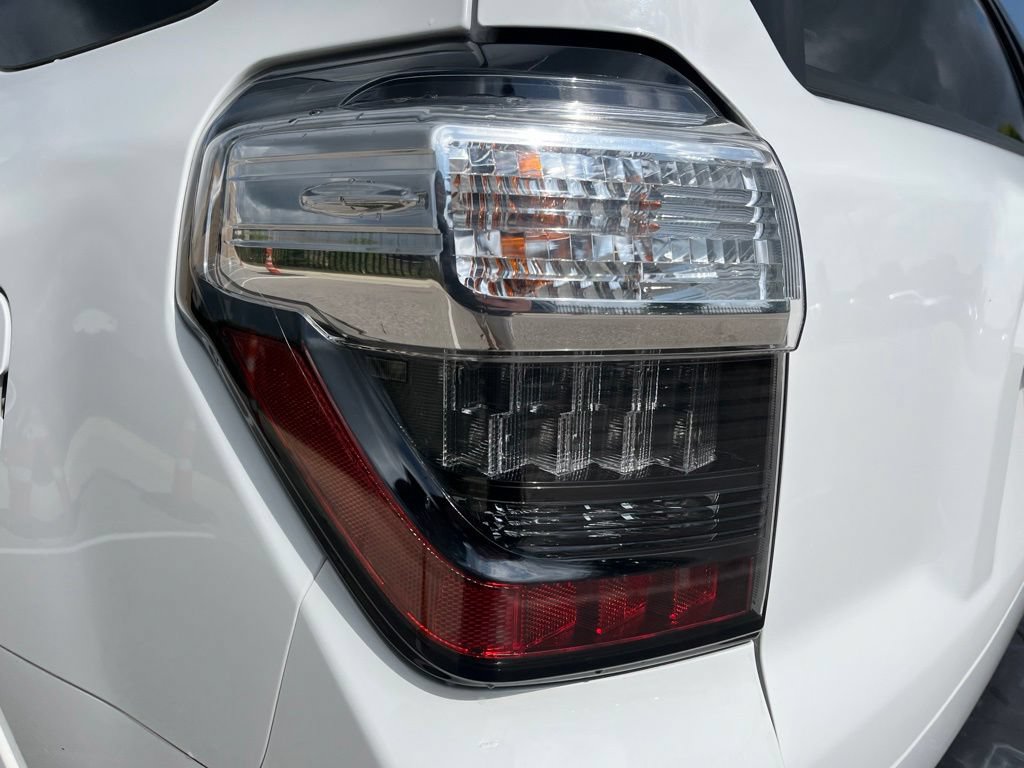Used 2021 Toyota 4Runner SR5 AWD/4WD image 7