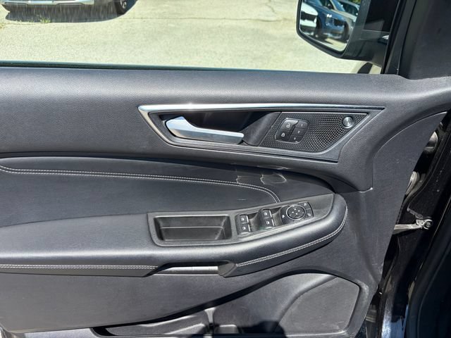 Used 2022 Ford Edge Titanium w/ Equipment Group 301A AWD/4WD image 6