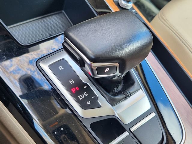 Used 2023 Audi Q5 2.0T Premium w/ Convenience Package image 18