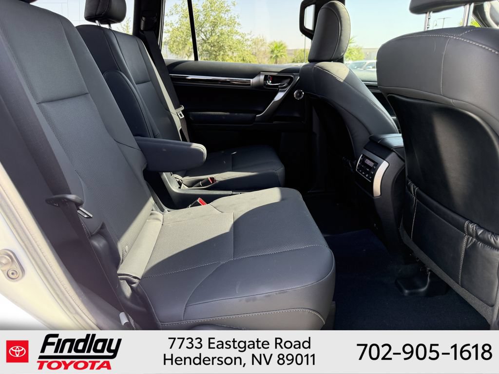 Used 2022 Lexus GX 460 Premium w/ Accessory Package AWD/4WD image 14