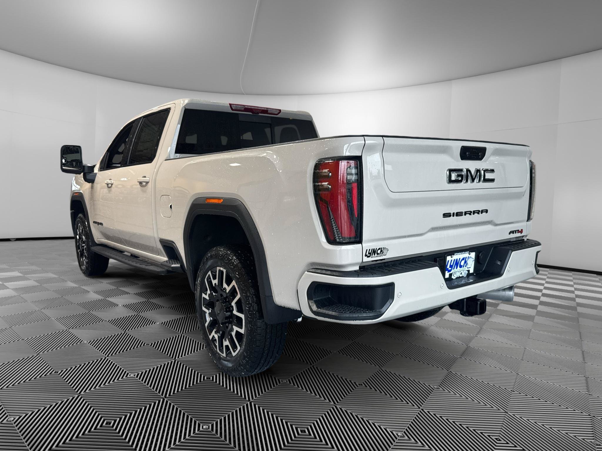 New 2026 GMC Sierra 2500 AT4 w/ AT4 Premium Plus Package AWD/4WD image 3