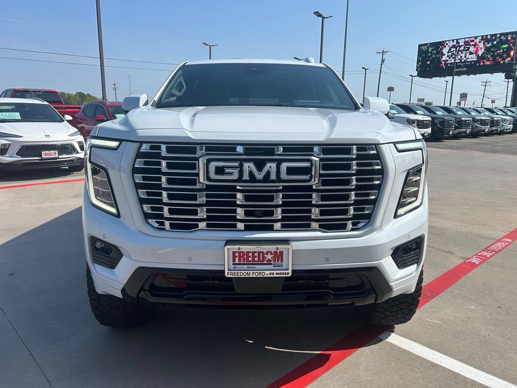 New 2026 GMC Yukon XL Denali w/ Denali Reserve Package AWD/4WD image 9