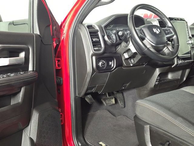 Used 2024 RAM 2500 Big Horn w/ Sport Appearance Package image 21