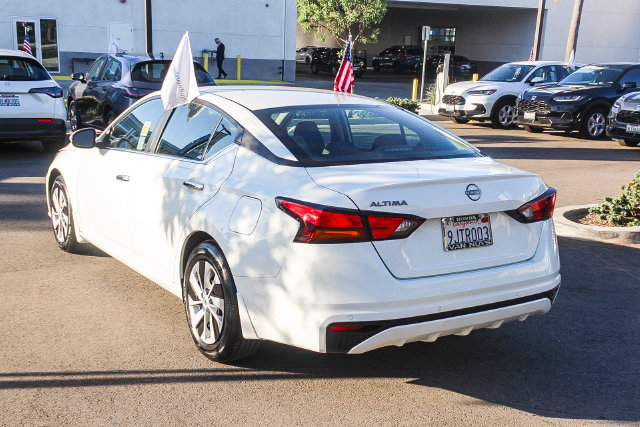 Used 2023 Nissan Altima 2.5 S FWD image 7
