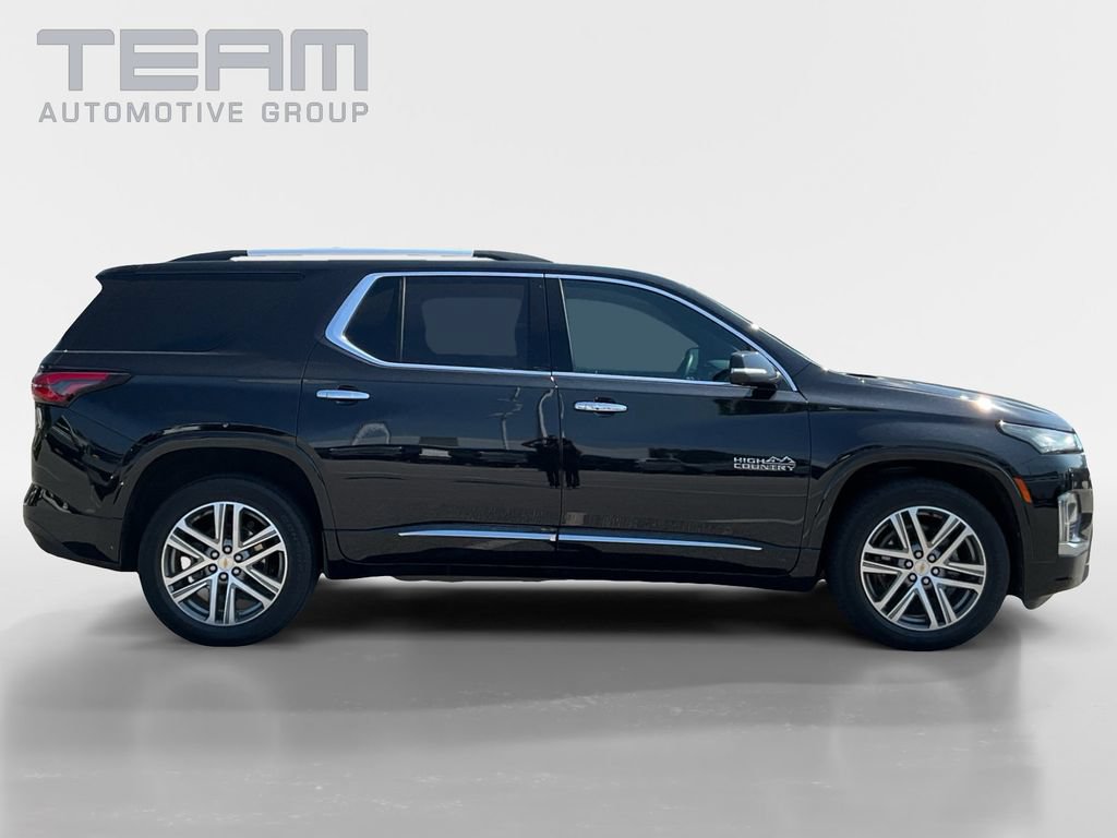 Used 2023 Chevrolet Traverse High Country w/ LPO, Floor Liner Package AWD/4WD image 8
