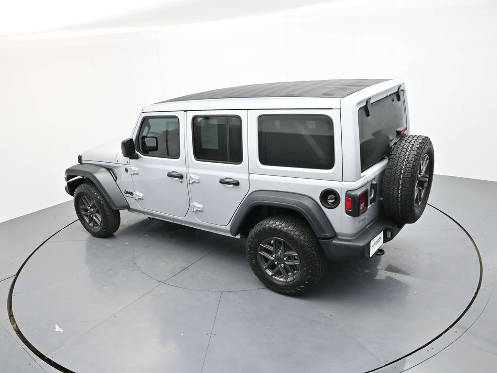 Used 2024 Jeep Wrangler Sport S image 27