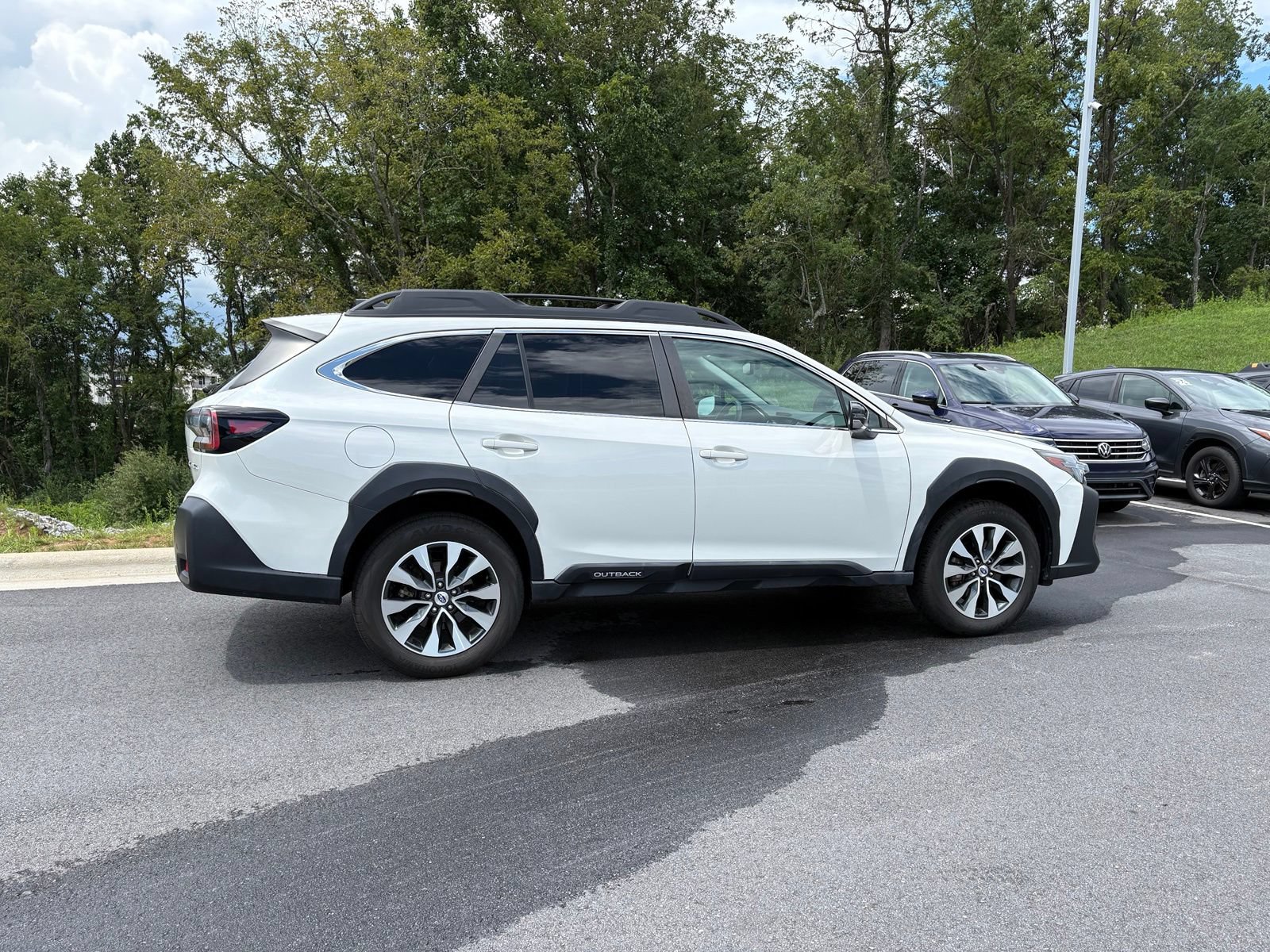 Certified 2024 Subaru Outback Limited AWD/4WD image 8