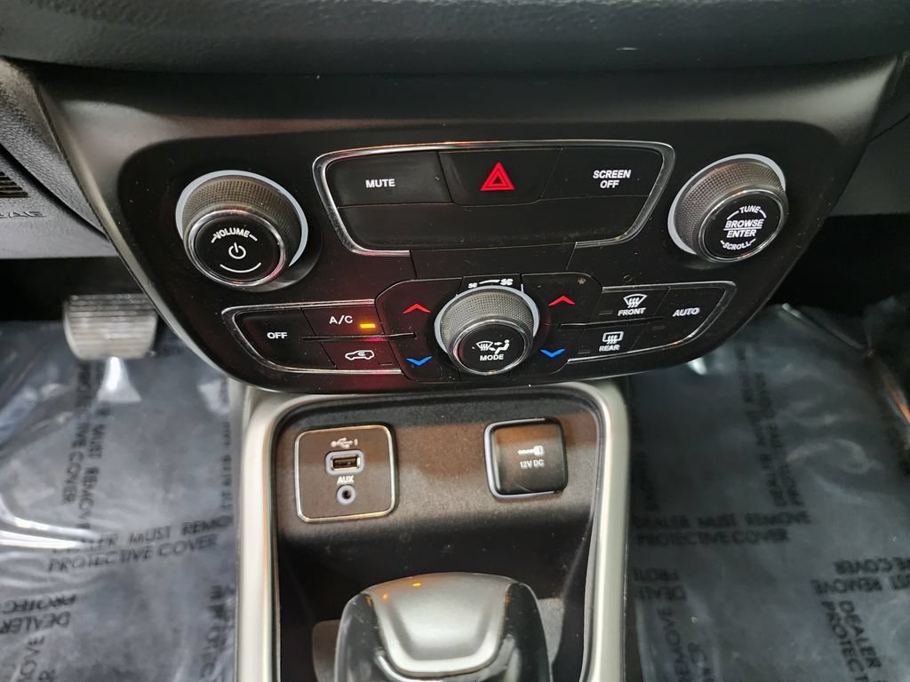 Used 2021 Jeep Compass Latitude FWD image 21