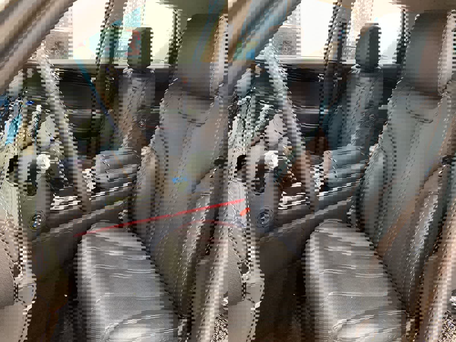 Used 2025 Genesis GV80 2.5T Standard image 11