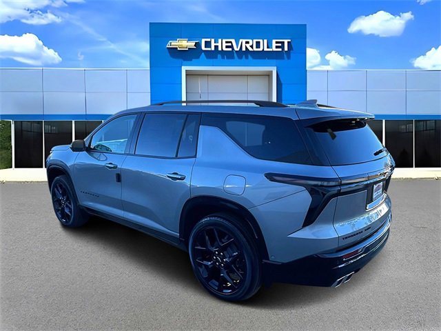 Used 2025 Chevrolet Traverse RS image 5