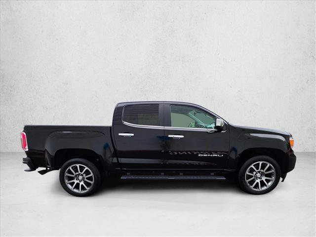 Used 2022 GMC Canyon Denali w/ Denali Black Edition Package AWD/4WD image 4