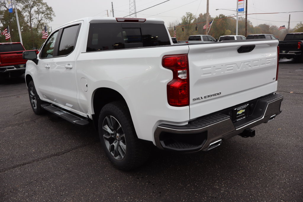 New 2026 Chevrolet Silverado 1500 LT w/ Z71 Off-Road Package AWD/4WD image 3