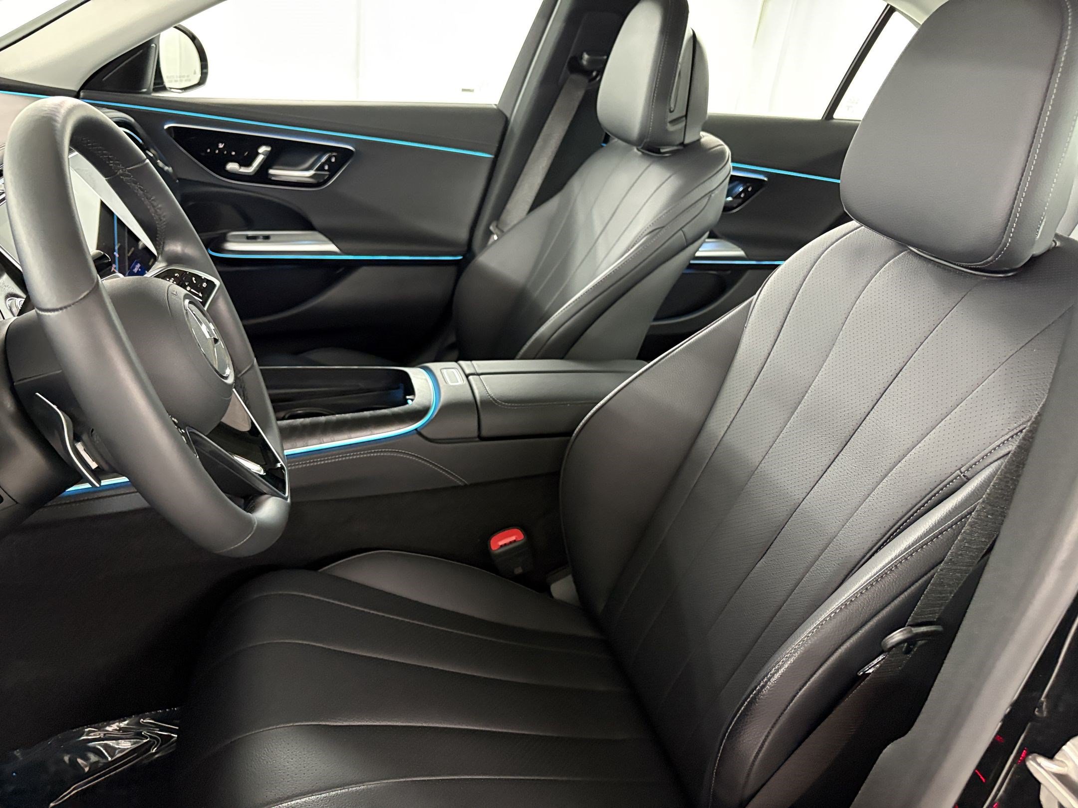Certified 2024 Mercedes-Benz E 350 4MATIC Sedan image 5