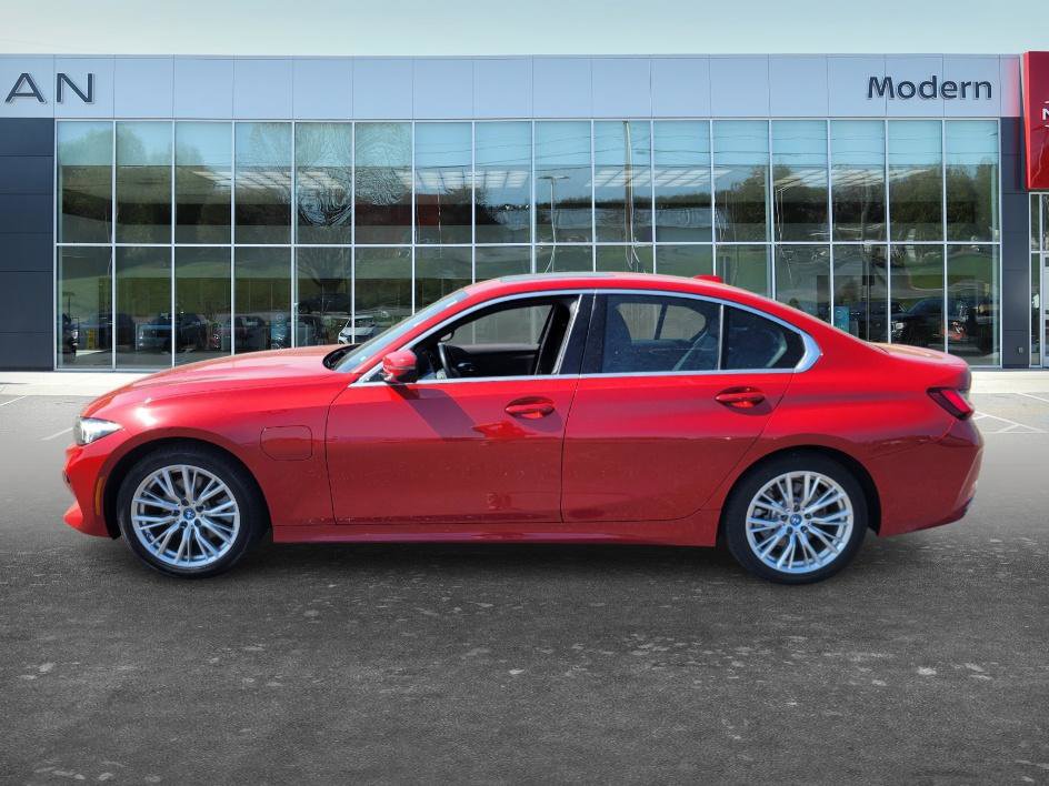 Used 2024 BMW 330e xDrive image 7