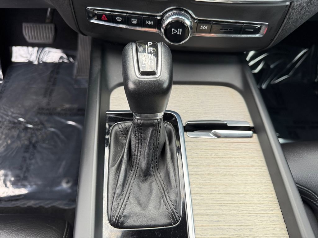 Used 2018 Volvo XC60 T6 Inscription w/ Convenience Package AWD/4WD image 19