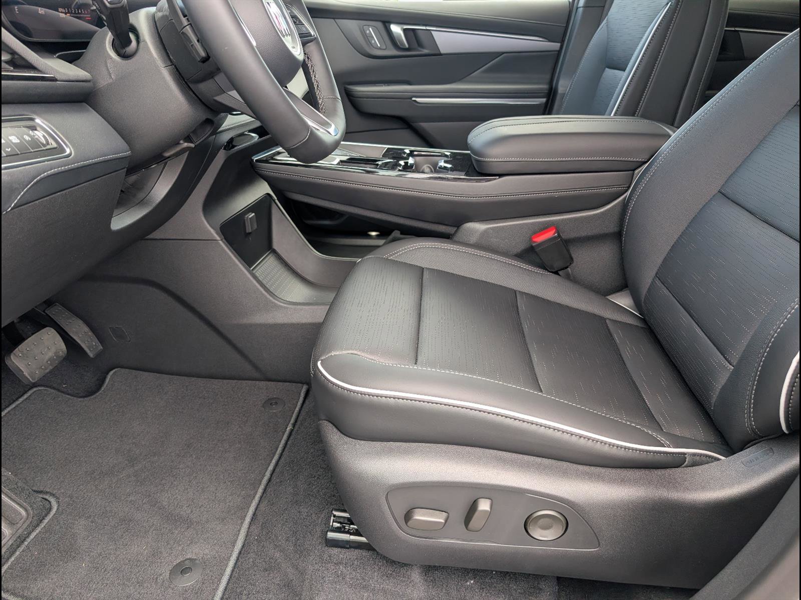 New 2026 Buick Enclave Sport Touring w/ Power Package FWD image 11