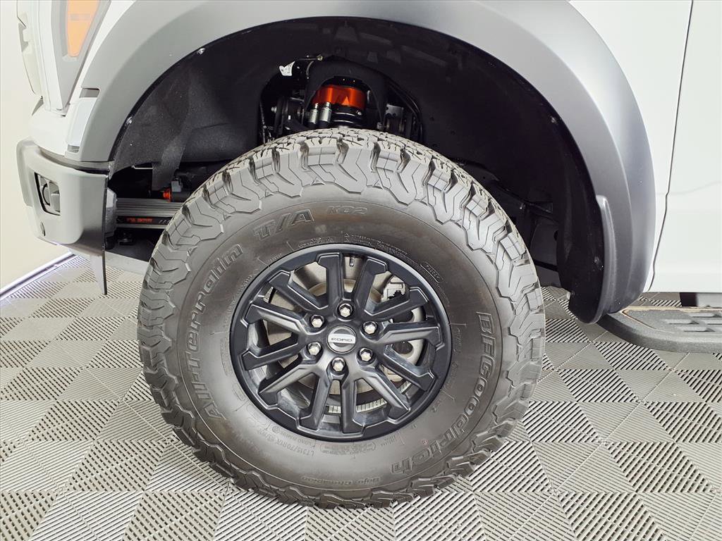 Used 2025 Ford F150 Raptor image 7