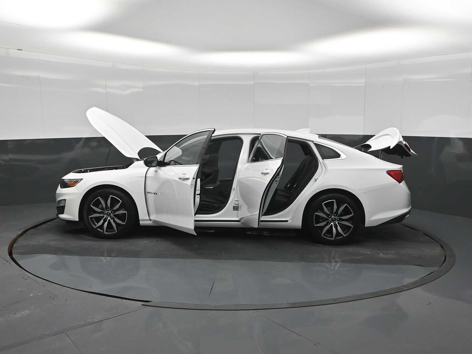 Used 2021 Chevrolet Malibu RS FWD image 29