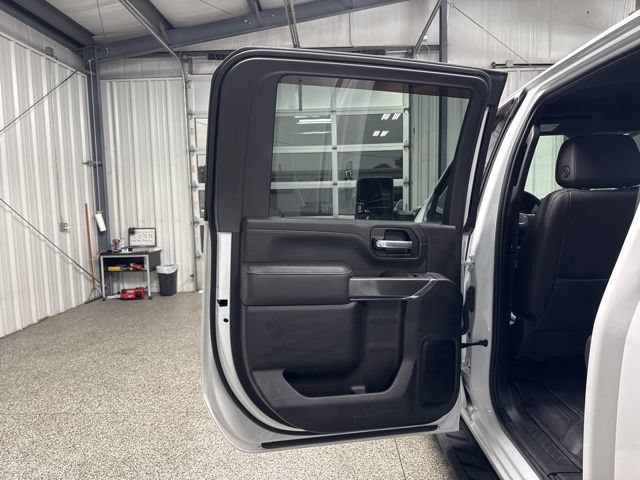 Used 2022 GMC Sierra 2500 AT4 w/ Gooseneck/5TH Wheel Package AWD/4WD image 16