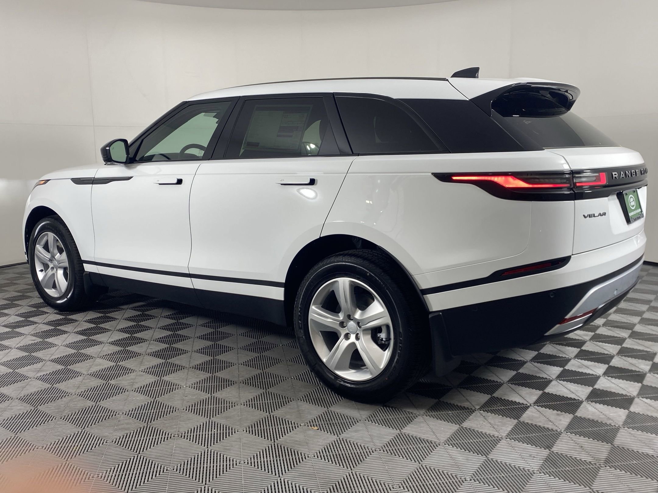 Used 2026 Land Rover Range Rover Velar S image 3