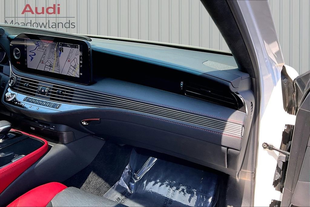 Used 2022 Lexus LS 500 F Sport w/ Accessory Package (Z2) image 26