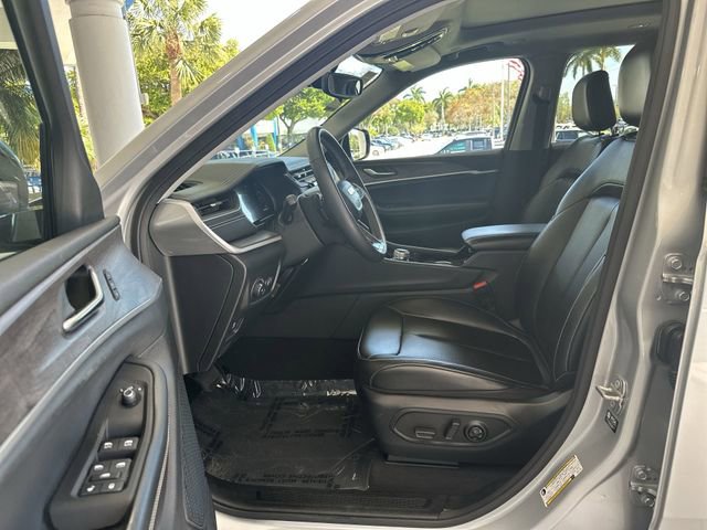 Used 2023 Jeep Grand Cherokee L Limited RWD image 22