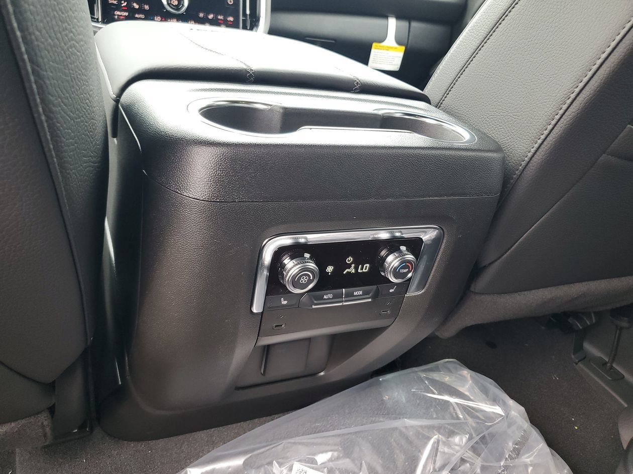 New 2026 GMC Yukon XL Denali RWD image 16