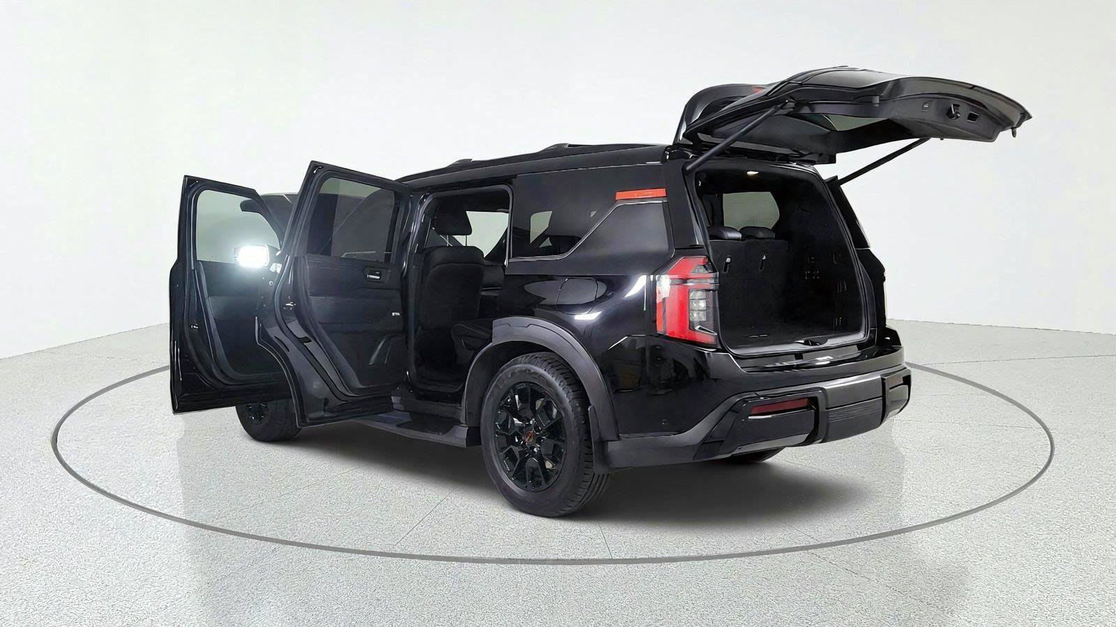 Certified 2025 Nissan Armada PRO-4X AWD/4WD image 12