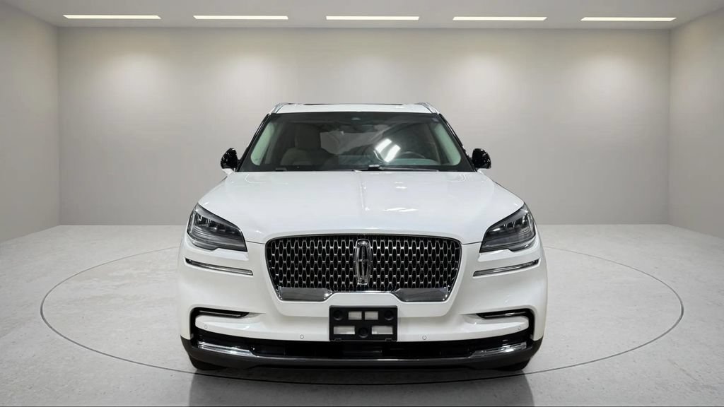 Certified 2023 Lincoln Aviator Reserve w/ Elements Package Plus AWD/4WD image 20