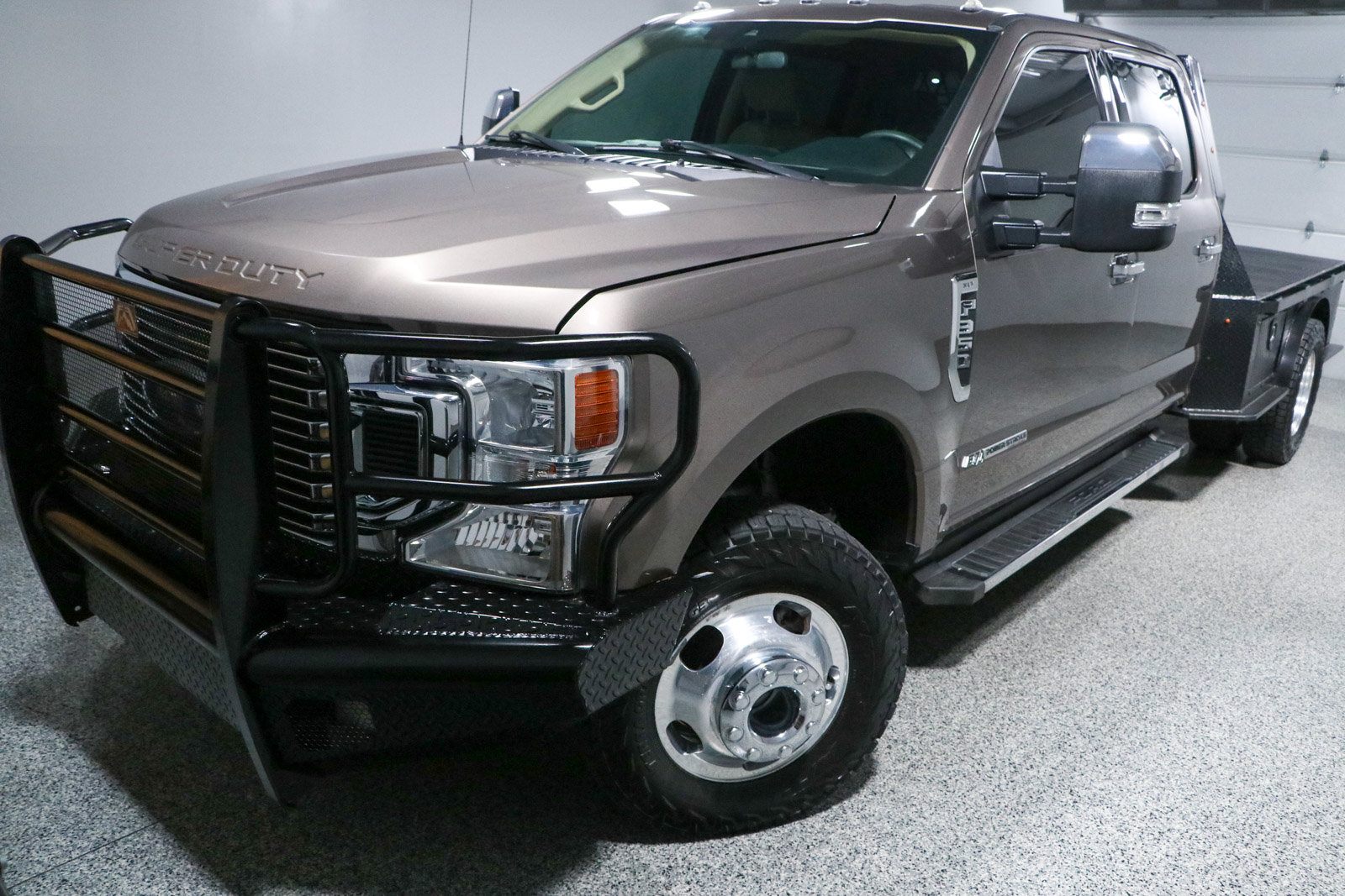 Used 2021 Ford F350 XLT w/ XLT Premium Package AWD/4WD image 31