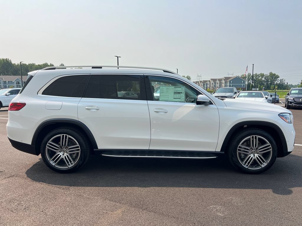 New 2026 Mercedes-Benz GLS 450 4MATIC image 9