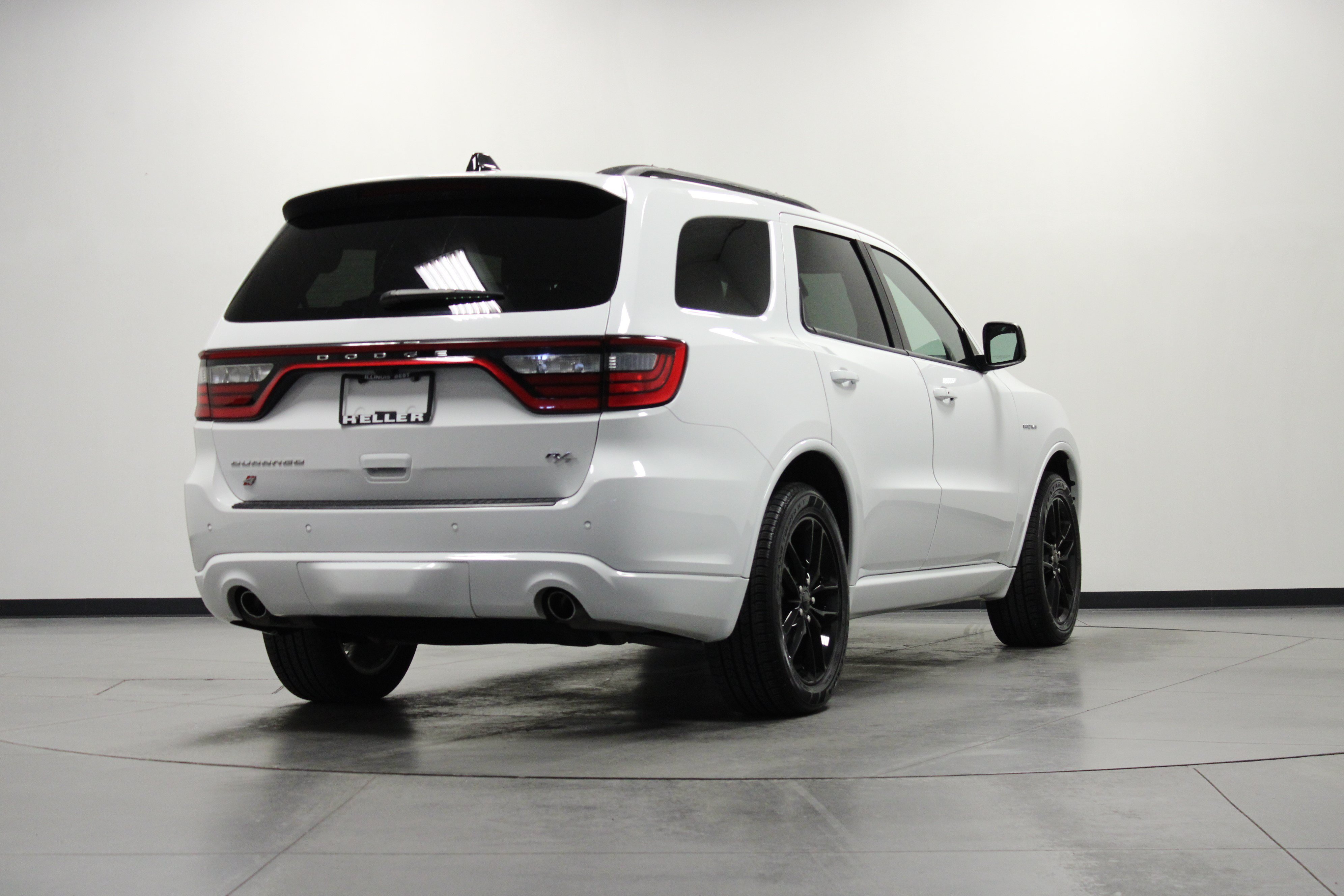 Used 2025 Dodge Durango R/T AWD/4WD image 4