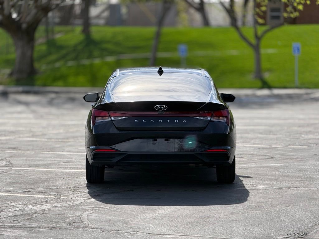 Used 2023 Hyundai Elantra SEL image 6