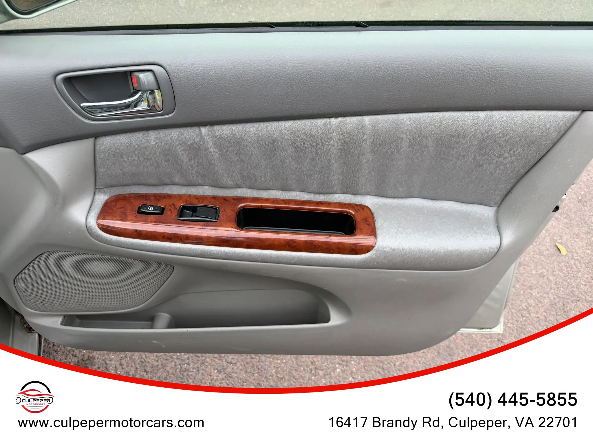 Used 2005 Toyota Camry XLE FWD image 17