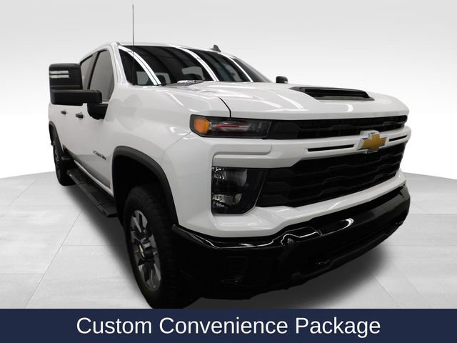 Used 2024 Chevrolet Silverado 2500 Custom w/ Custom Convenience Package image 2