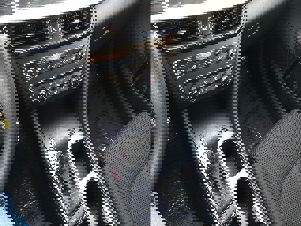 Used 2019 Kia Optima LX image 12