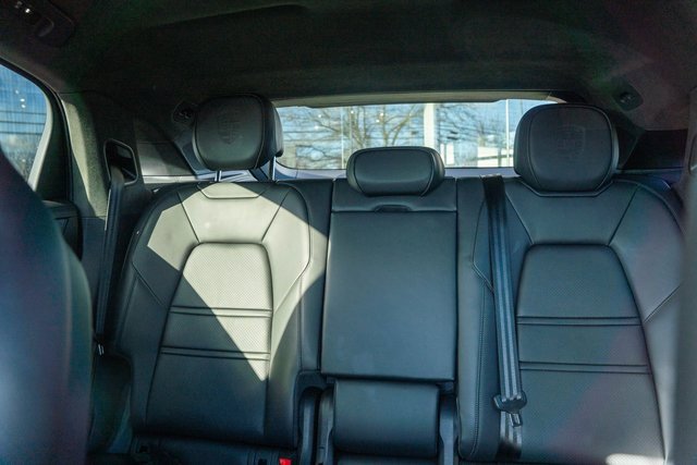 Used 2025 Porsche Cayenne GTS image 36