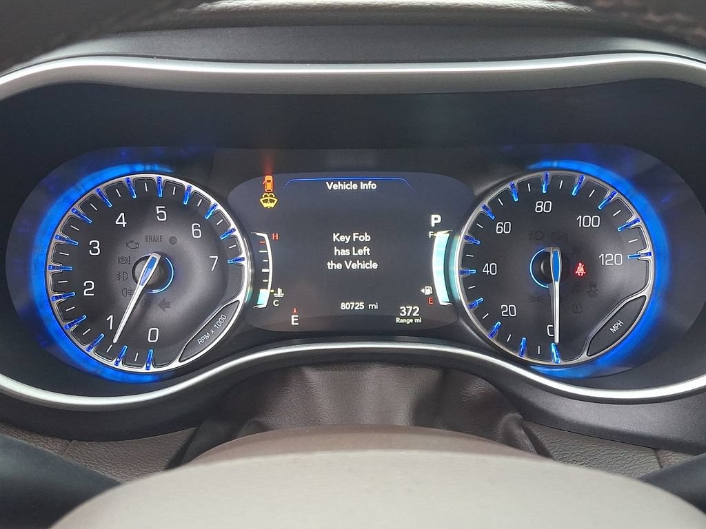 Used 2021 Chrysler Pacifica Touring-L FWD image 20